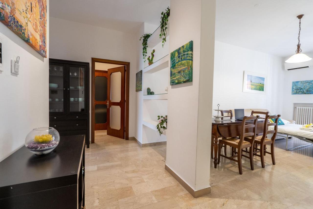Universita & Stazione Airy Apartment With Parking Bari Exterior foto